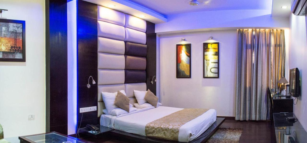 Hotel Anand Castle Kashipur Extérieur photo