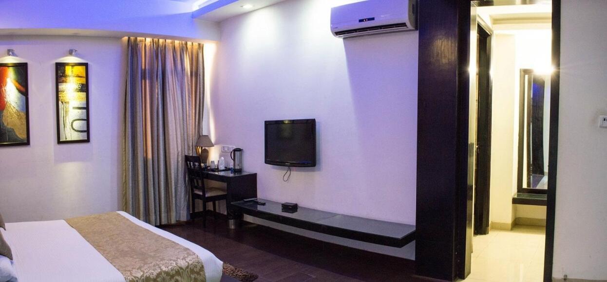 Hotel Anand Castle Kashipur Extérieur photo