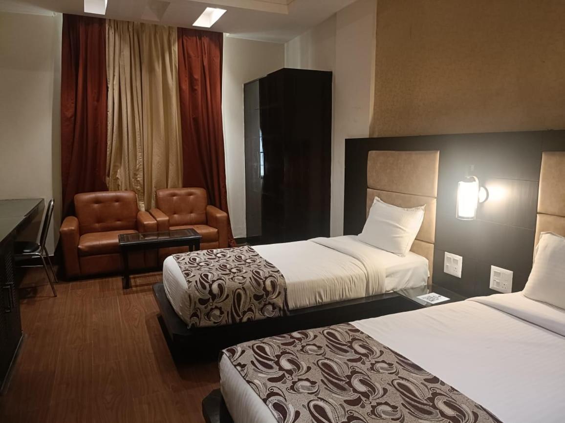 Hotel Anand Castle Kashipur Extérieur photo